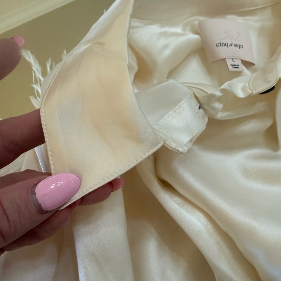 Cinq a sept Ivory Satin Blouse Button Down
Worn once - Picture 4 of 7